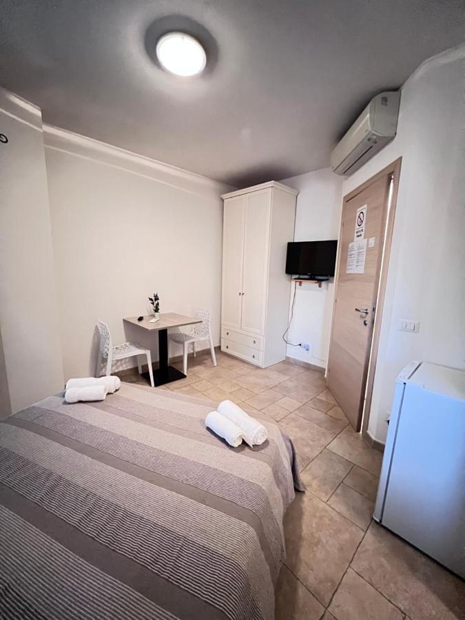 Rena Bianca House Hotel Porto Torres Ngoại thất bức ảnh